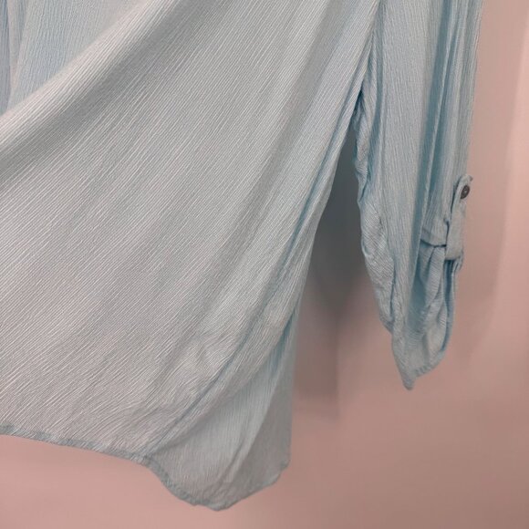 Chicos 2 Womens Light Blue V-Neck Crinkle Rayon Blouse Tunic Top Size Large - Picture 9 of 14